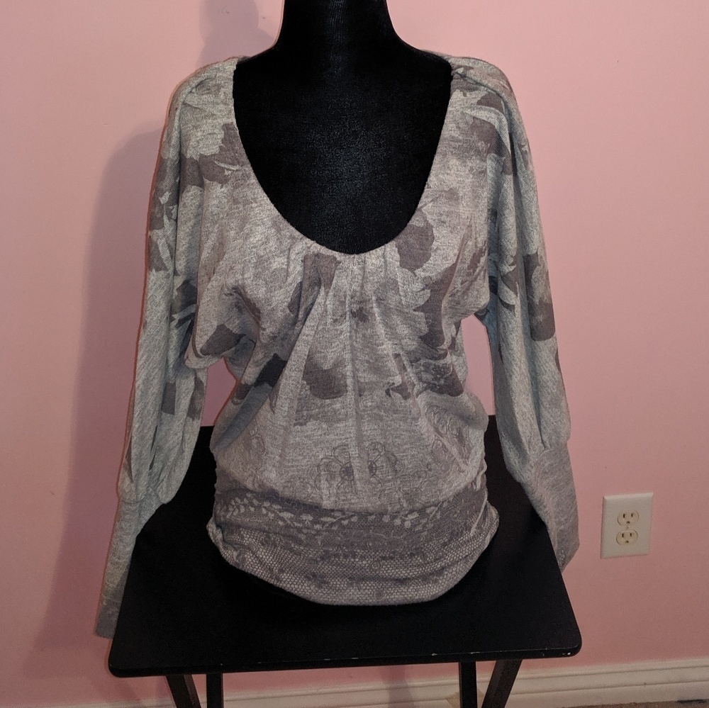 American Rag women's size medium Gray sweater